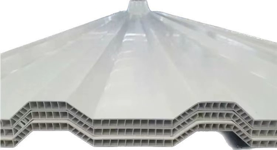 Golf van het de Muur Hol Dak van pvc Tweelingblad 10mm Dikte voor de Chemische Installatie van de Muurbekleding